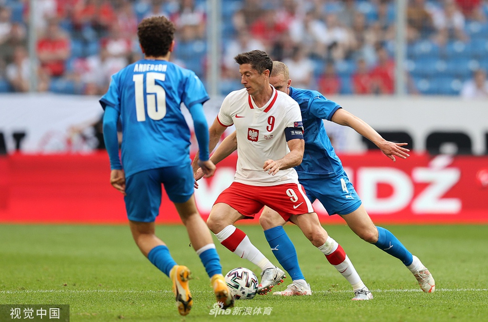 冰岛足球崭露头角，小国激起大风浪